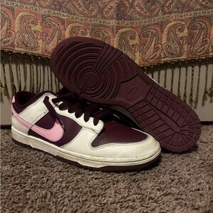 Nike Dunk Low ‘Valentines Day’ (2023)